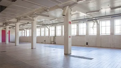 Stor ljus lokal med industrikänsla och bara möjligheter!