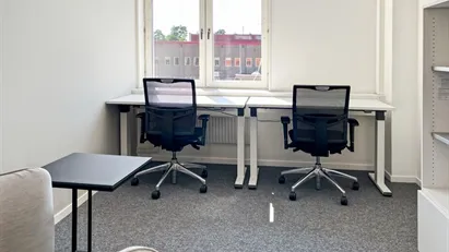 Coworking i Nynäshamn: Träffas, arbeta och samarbeta i vårt professionella kontorshotell i Regus Stadshusplatsen