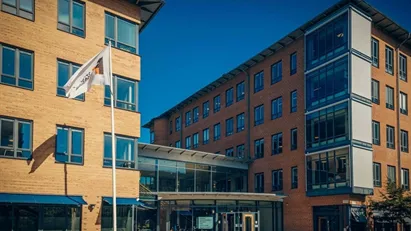 Strategiskt & Trivsamt – Kontor i Centrala Frösunda