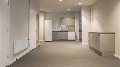 Flexibla kontorslokaler med lager- och verksamhetsytor i attraktiva Hemsta Works