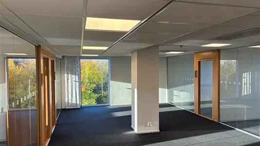 Office spaces for rent in Stockholm South - photo 2
