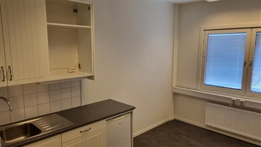 Shops for rent in Täby - photo 5