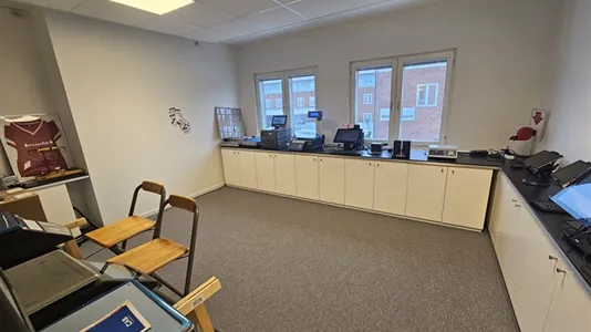 Office spaces for rent in Danderyd - photo 1
