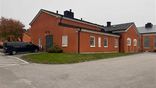 Office spaces for rent in Örebro - photo 1