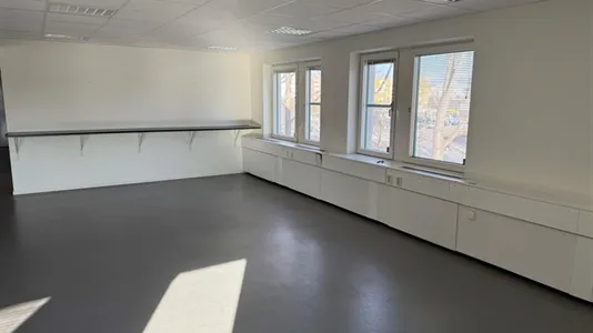 Office spaces for rent in Stockholm West - photo 5