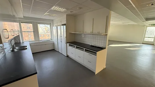 Office spaces for rent in Stockholm West - photo 8