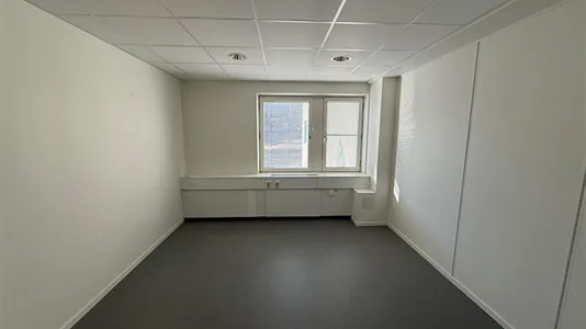 Office spaces for rent in Stockholm West - photo 6