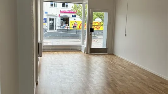 Showrooms for rent in Lundby - photo 4