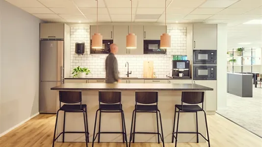 Office spaces for rent in Stockholm West - photo 3